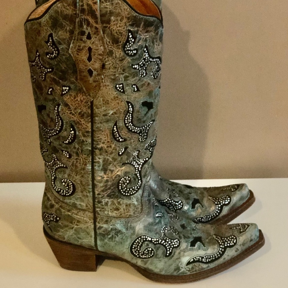 Corral cowboy boots